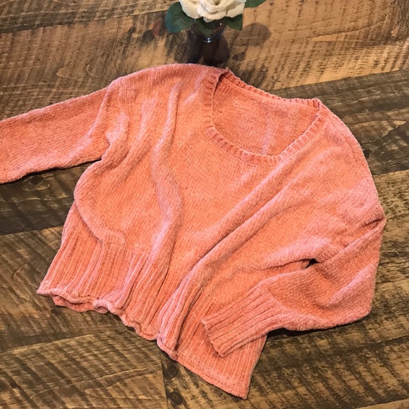 Anthropologie Sweaters - Anthro Fuzzy Pink Sweater Top Small